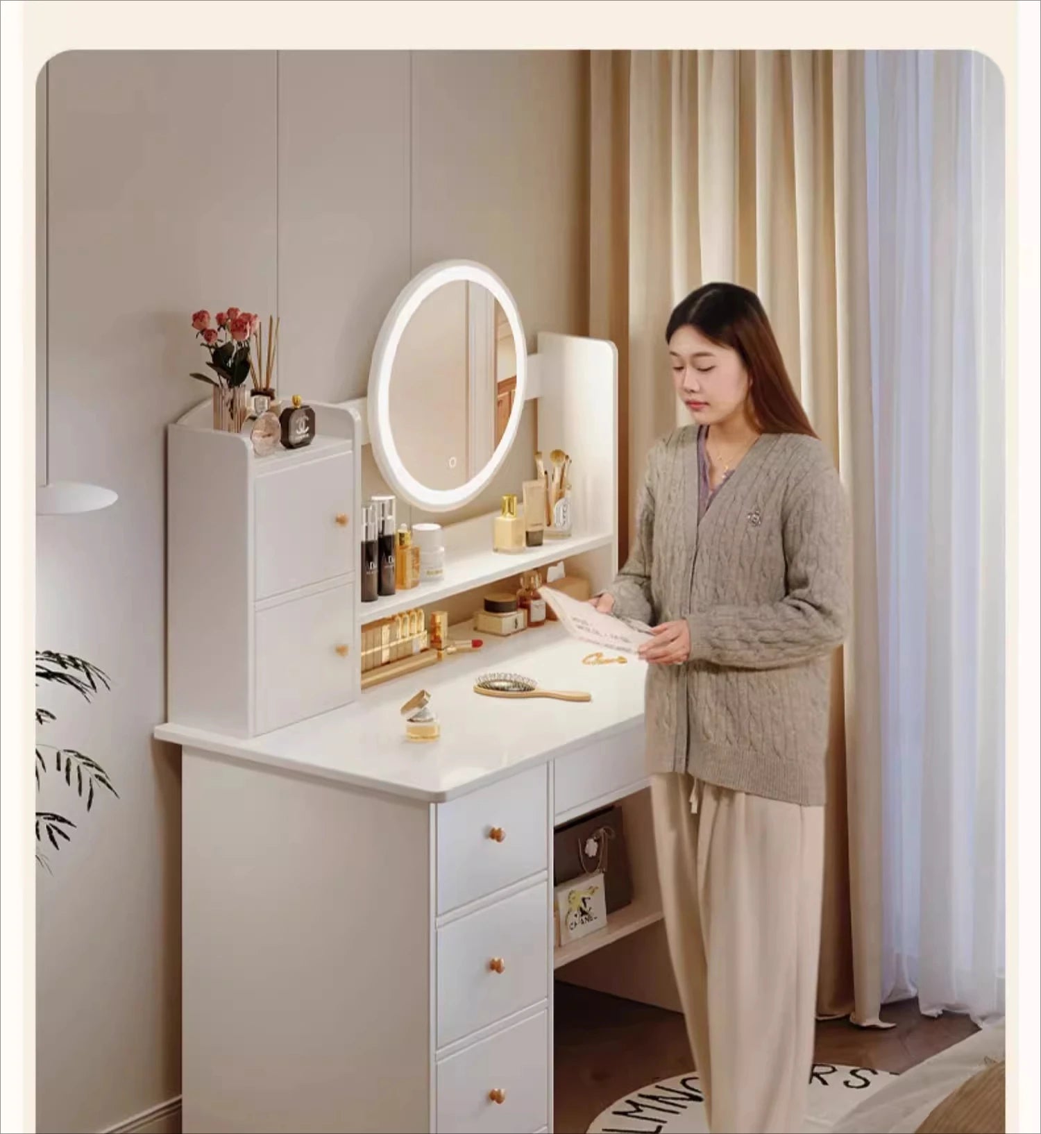 Dressing table with LED Mirror